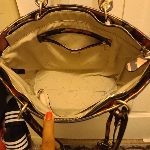 Guess bag - Picture 4 of 4